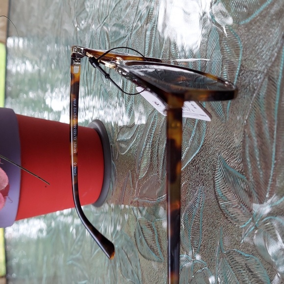 NWT Foster Grand sunglasses. - Picture 3 of 4